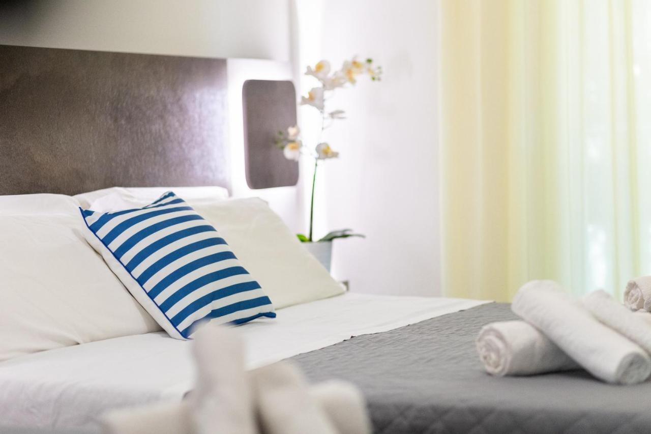 Hotel Condor-New 2024-Con Piscina 里乔内 外观 照片